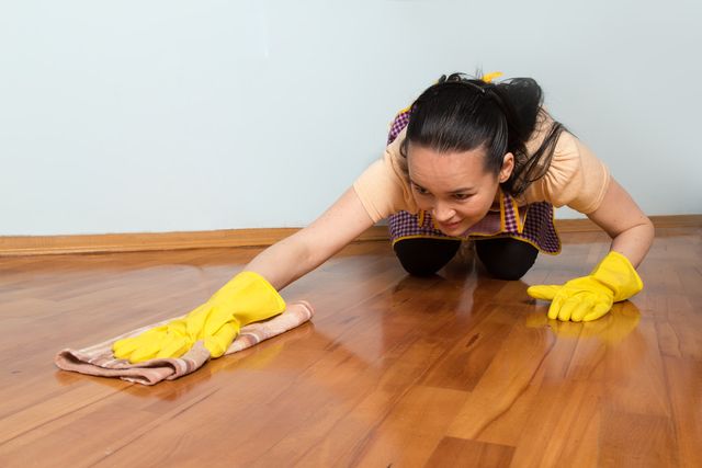 Čištění laminátových podlah po rekonstrukci